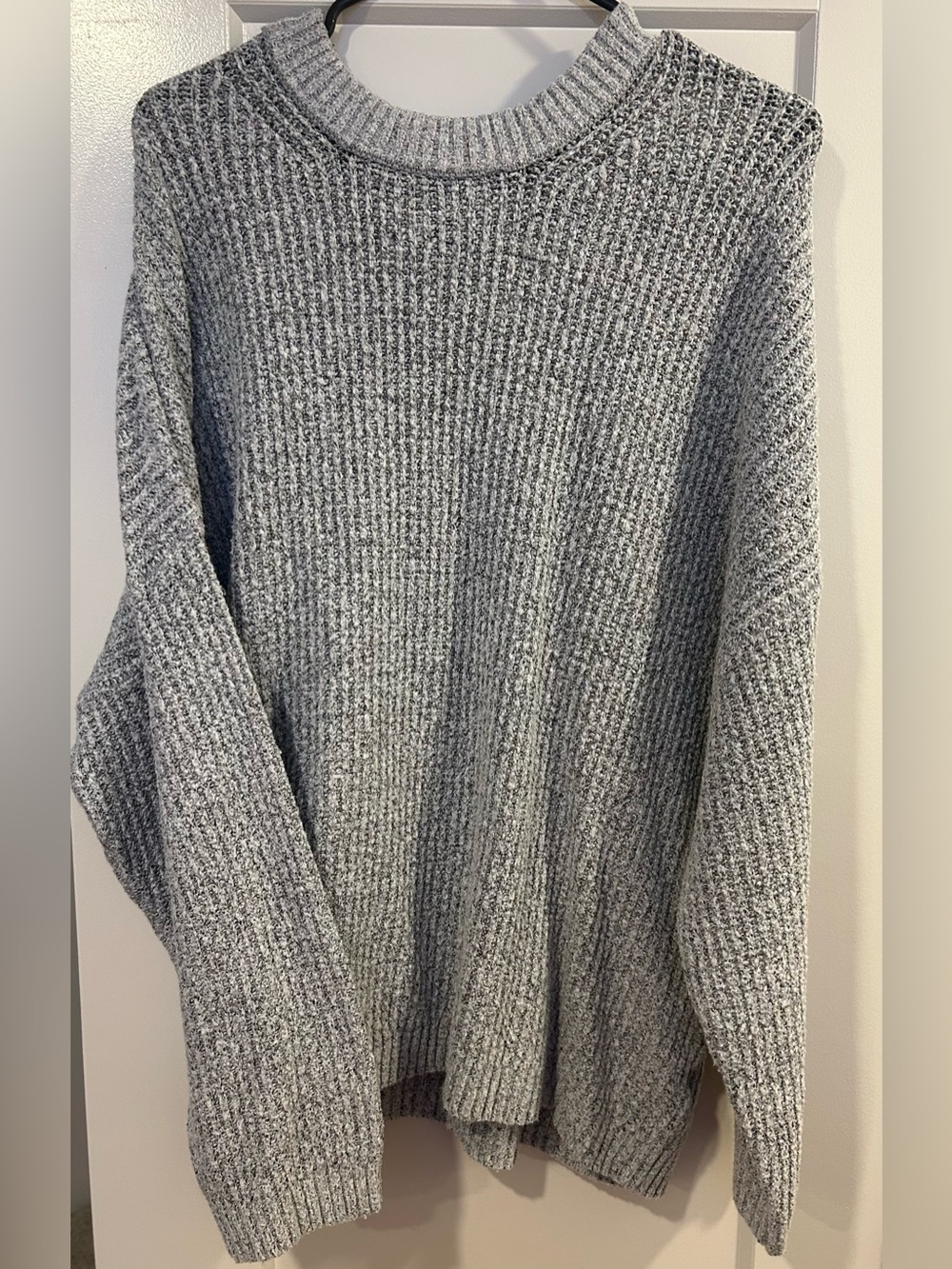 American Eagle Outfitters Gray Ribbed Crewneck Sweater